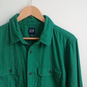 Gap Men's Medium Tall 100% cotton soft flannel green button down shirt